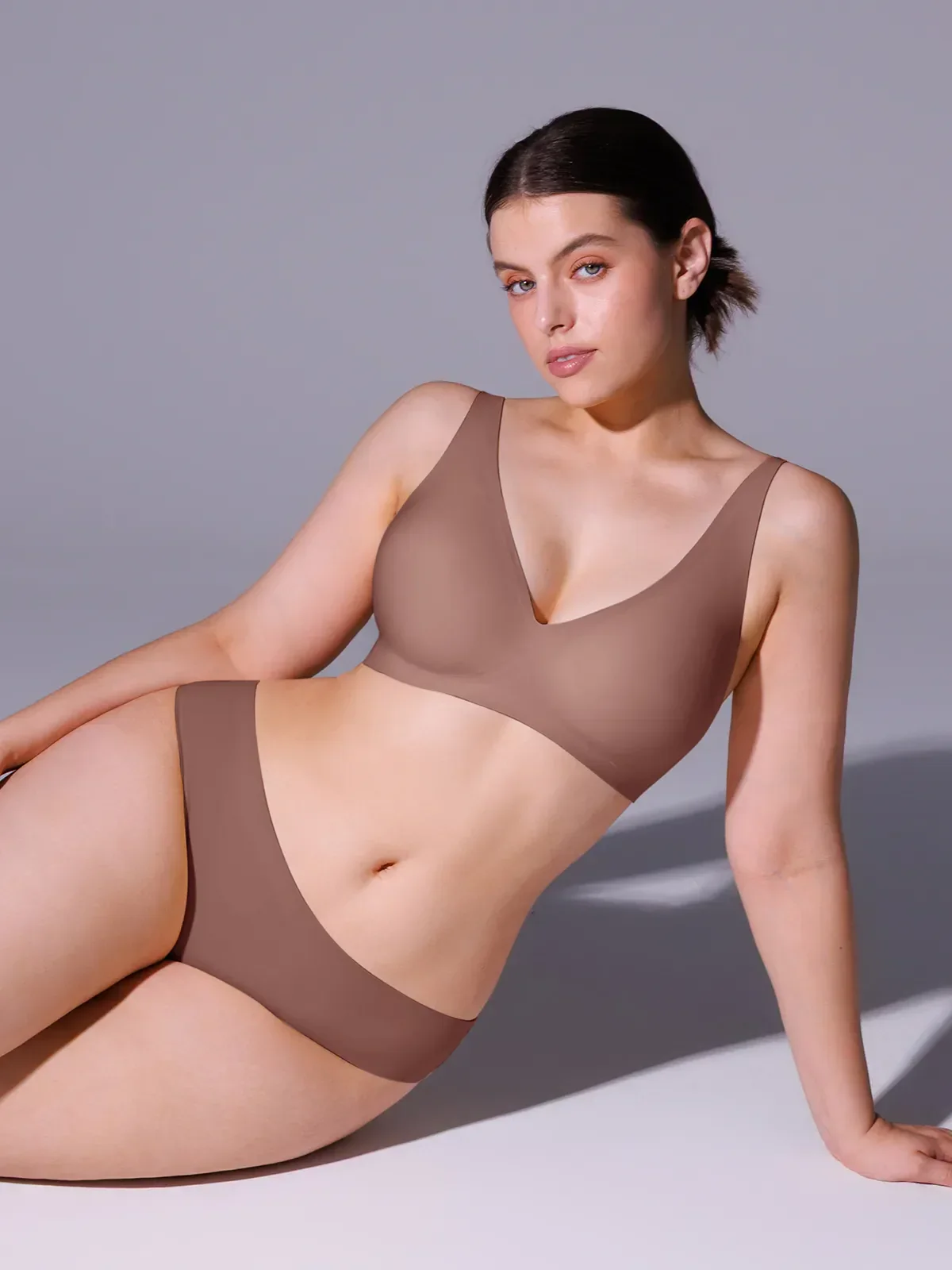 Seamless Wireless Jelly Comfort Plunge Bra - Image 33