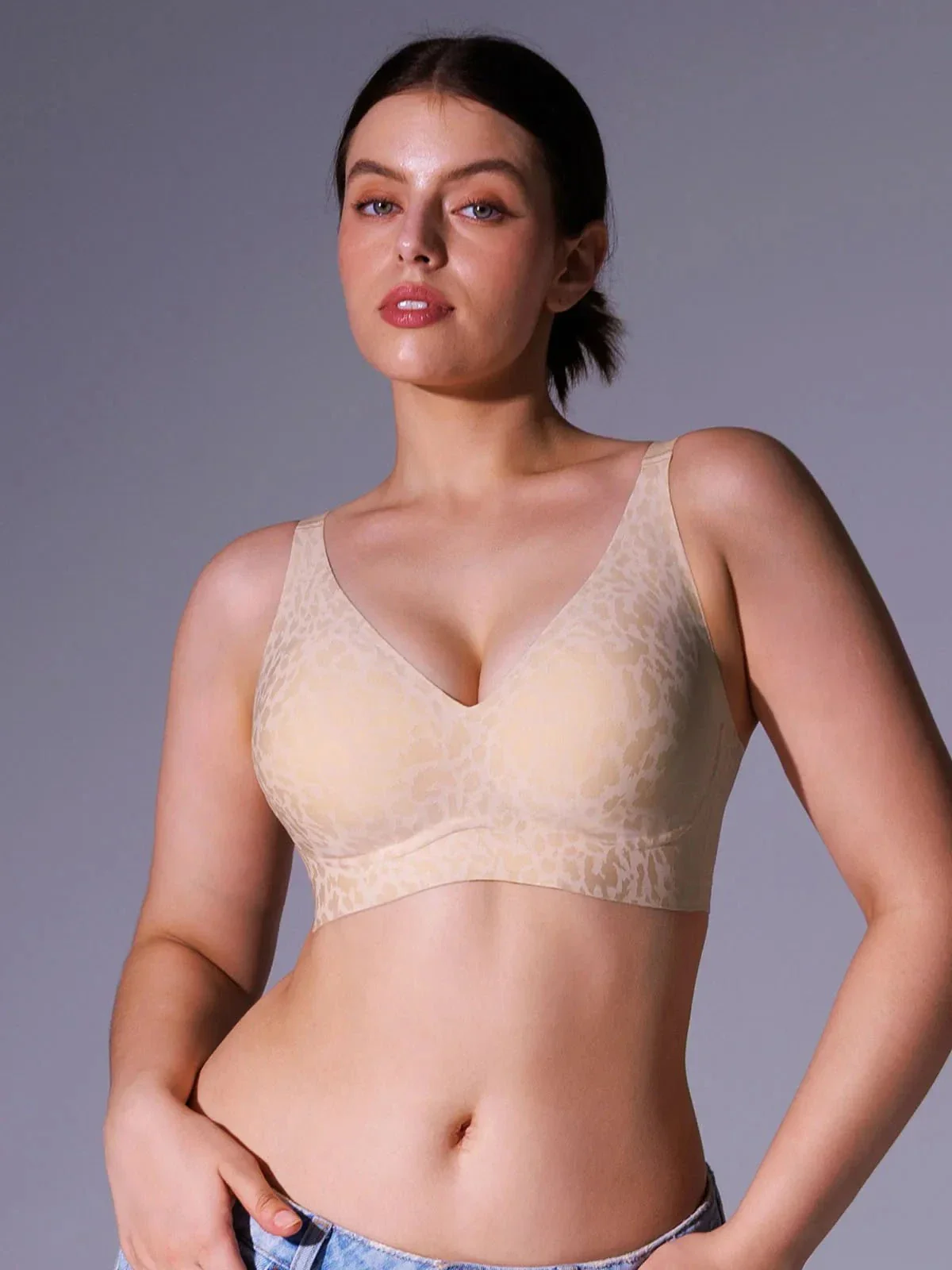 Seamless Wireless Jelly Leopard Contour Minimizer Support Bra - Image 6
